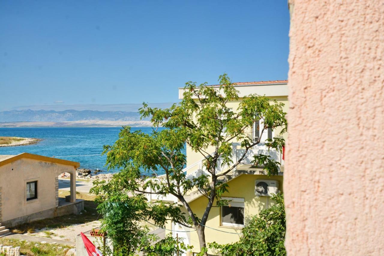 Stefi Apartment Vir