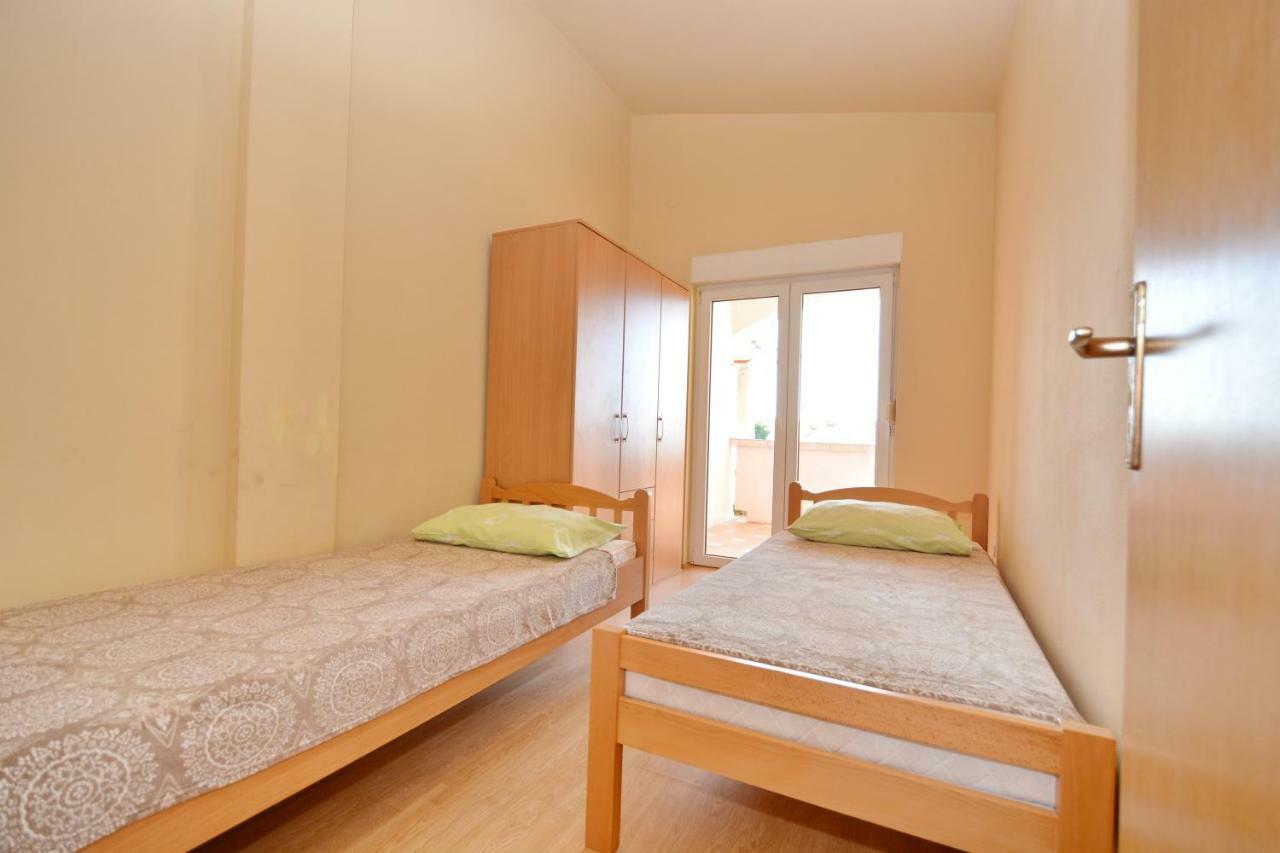 Stefi Apartment *